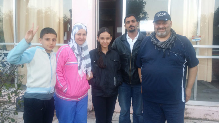 4 πρόσφυγες, που φιλοξενούνται στο Πόρτο Χέλι, μιλούν στην Ενημέρωση Πελοποννήσου