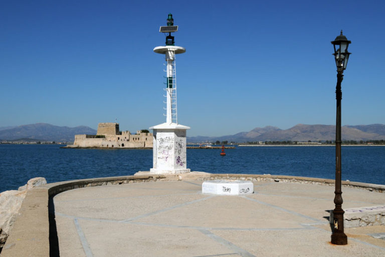 Πόλη ακούει; (Βγαίνω για δέκα λεπτά)