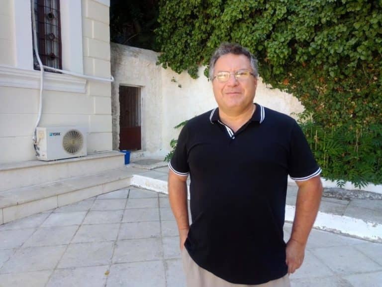 Κωνσταντίνος Ρούτουλας: «Όχι στην Αυθαιρεσία, ναι στους υπολογιστές και τα Ρώσικα…»