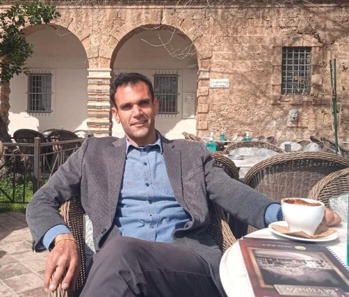 Ραφαήλ Τριανταφύλλου