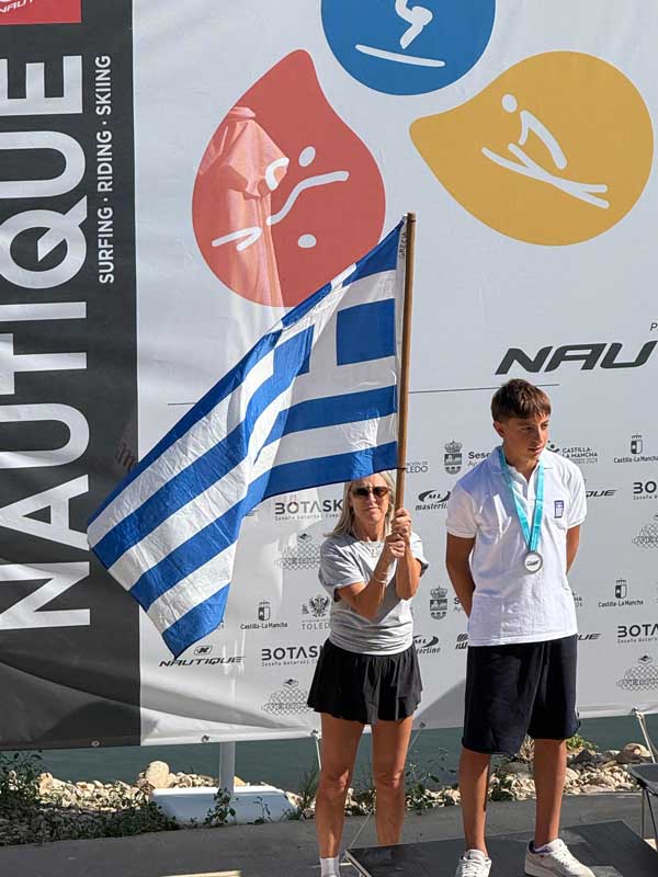 Ασημένιος ο Ιωάννης Κουσαθανάς στο Πανευρωπαϊκό πρωτάθλημα Θαλάσσιου Σκι Νέων