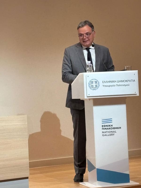 Ο Γιώργος Διδασκάλου απευθύνει χαιρετισμό στην παρουσίαση των Πολιτιστικών Διαδρομών