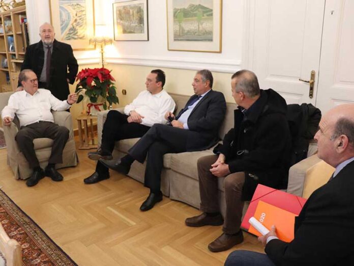 ΝΙΚΑΣ ΚΑΡΒΕΛΗΣ ΒΛΑΣΣΗΣ