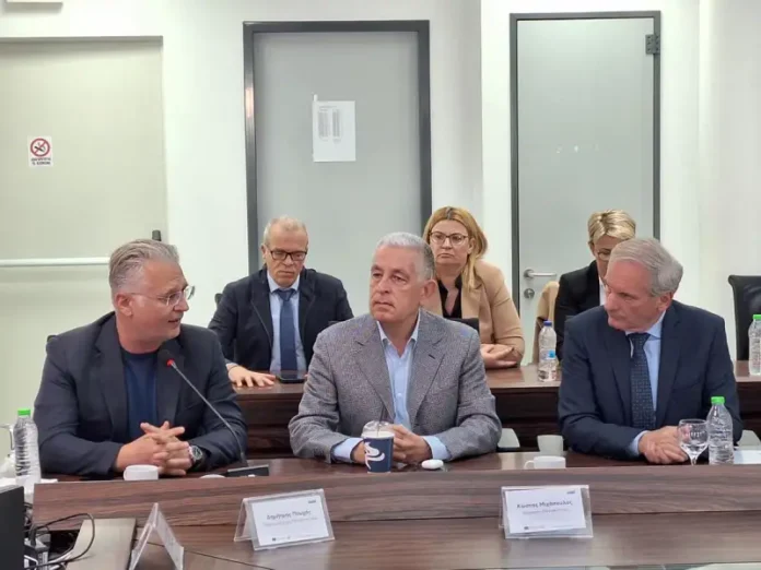 ΠΤΩΧΟΣ ΠΑΠΑΣΤΑΥΡΟΥ