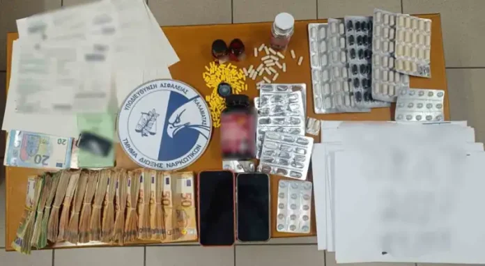 Συλλήψεις για διακίνηση ροζ κοκαΐνης και ξέπλυμα 450.000 ευρώ