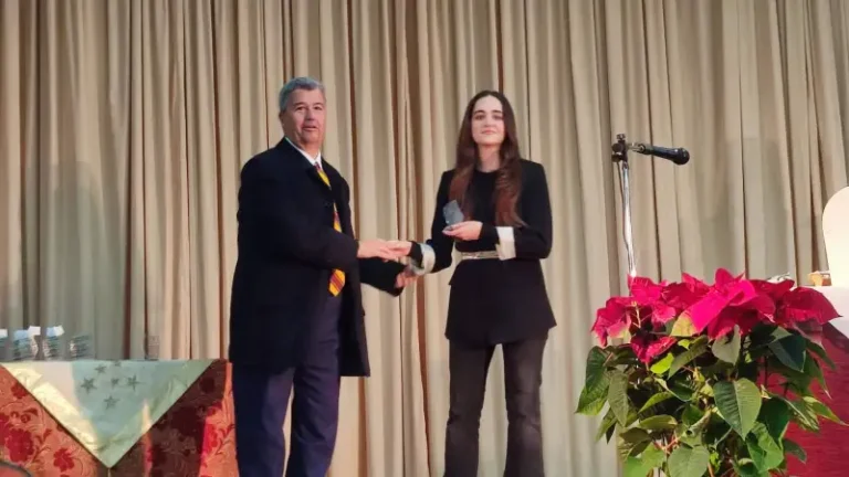 ΛΑΜΠΡΟΥ ΜΑΘΗΤΡΙΑ