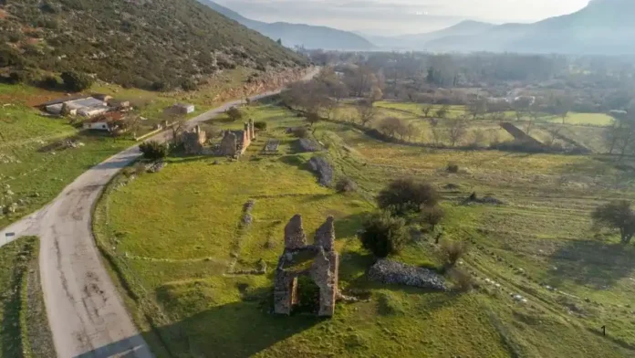 moni-zaraka Ο αρχαιολογικός χώρος της Μονής Ζαρακά στη Στυμφαλία.